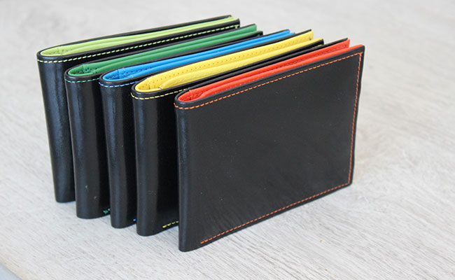 Men wallet - flap model - Black patent and Yellow leather