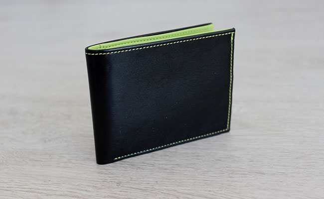 Men Leather wallet - Flap model - Black patent and Tropic Green 