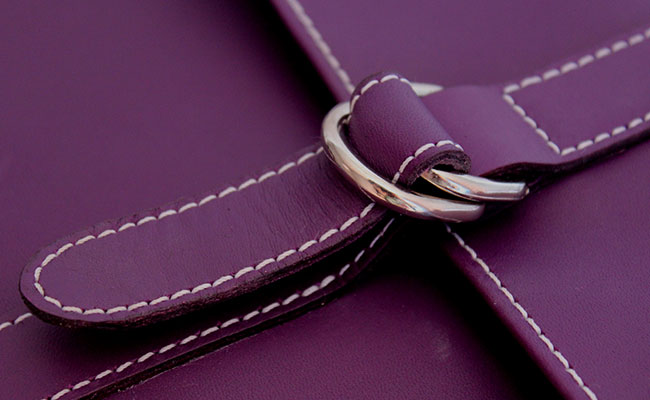 Men's Toilet Bag - Ultra Violet leather